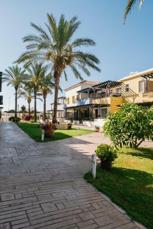 Aphrodite Gardens No.9 Luxury Apt Pafos Exterior foto